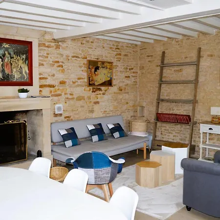 L'auberge Du Lavoir, Maison En Pierres Avec Jardin * Cairon