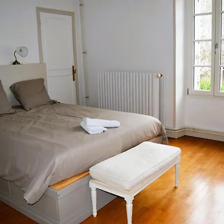 L'auberge Du Lavoir, Maison En Pierres Avec Jardin Feriehus Cairon