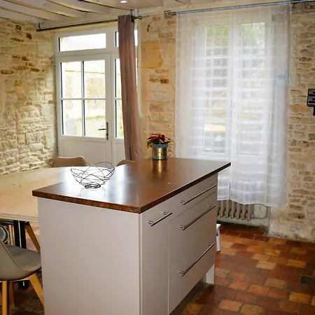 Tatil Evi L'auberge Du Lavoir, Maison En Pierres Avec Jardin Cairon