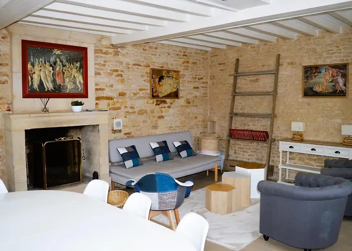 L'auberge Du Lavoir, Maison En Pierres Avec Jardin * Cairon